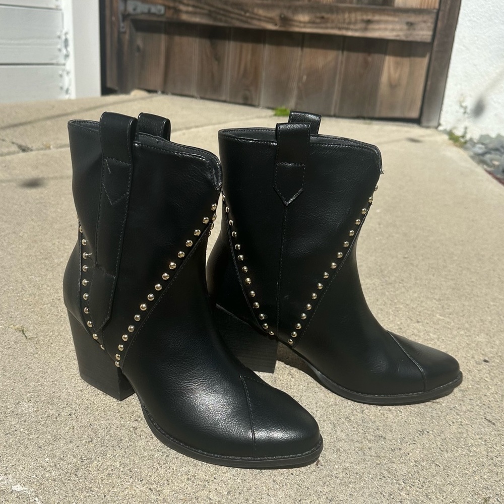 BRAND NEW Ace Boots! Coconuts by Matisse
